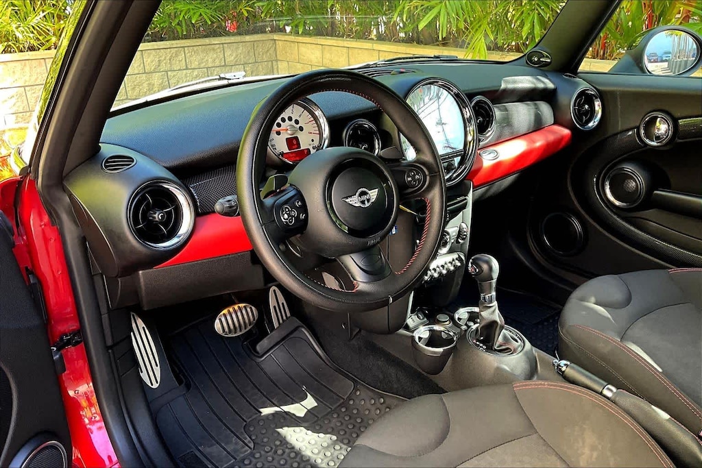 Used 2013 MINI Hardtop Cooper S Hatchback