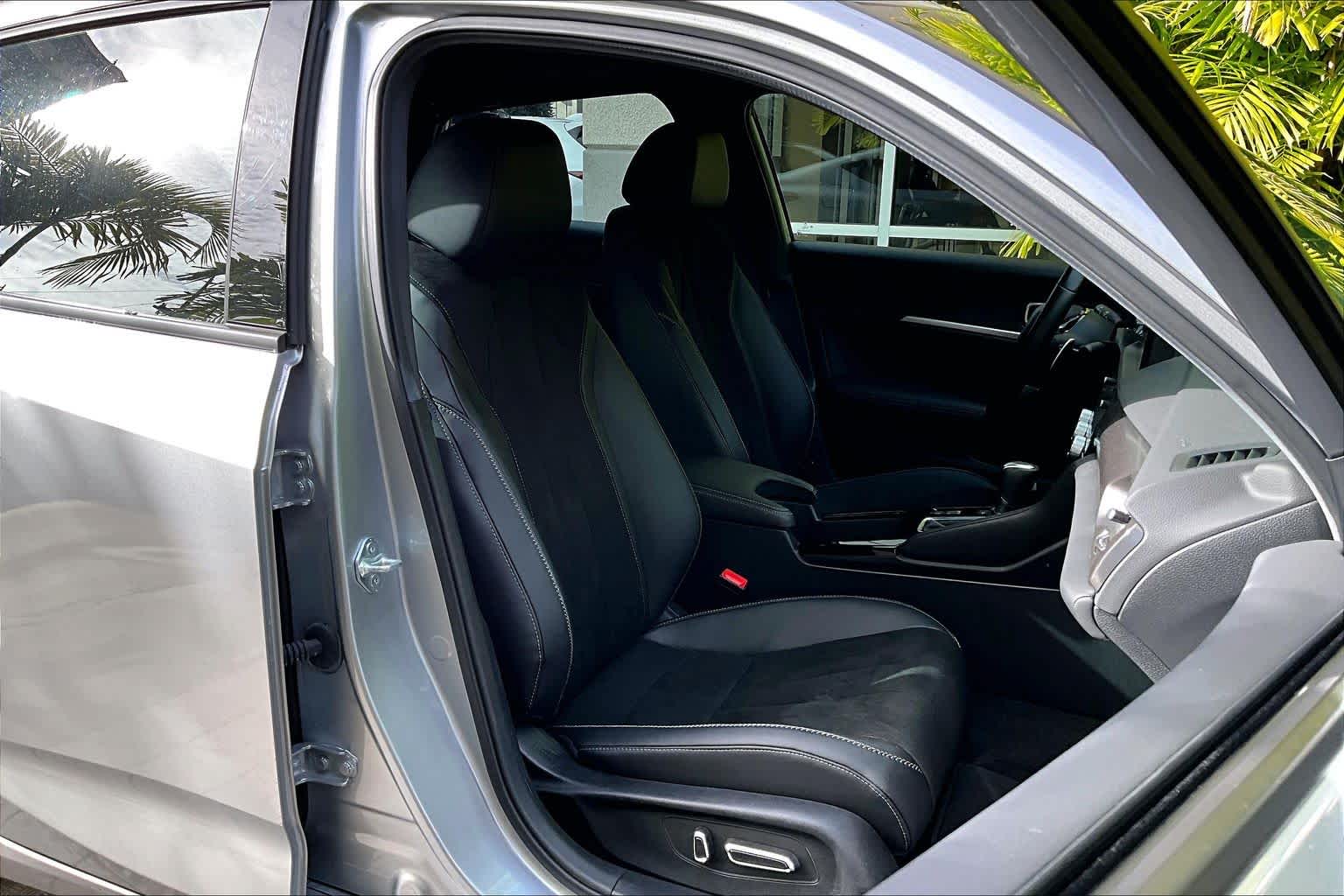 Thumbnail: 2025 Acura Integra - 14