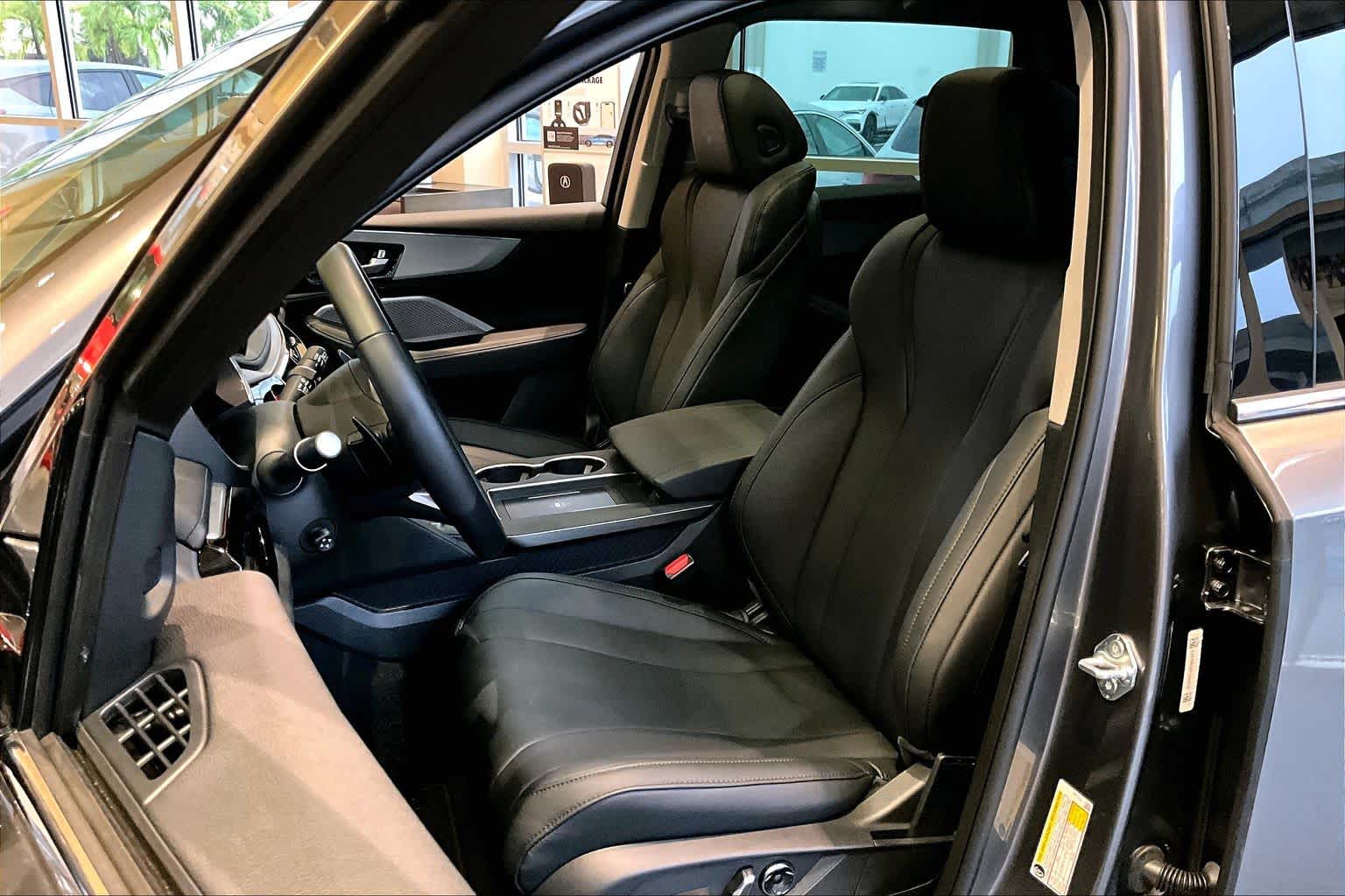 Thumbnail: 2026 Acura MDX - 10