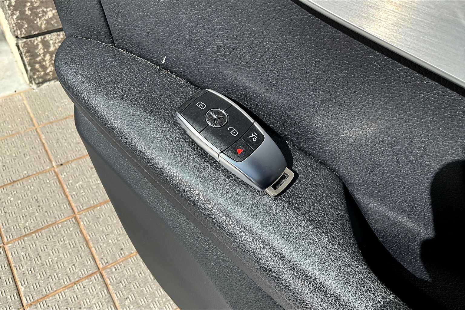 Thumbnail: 2023 Mercedes-Benz GLC - 20