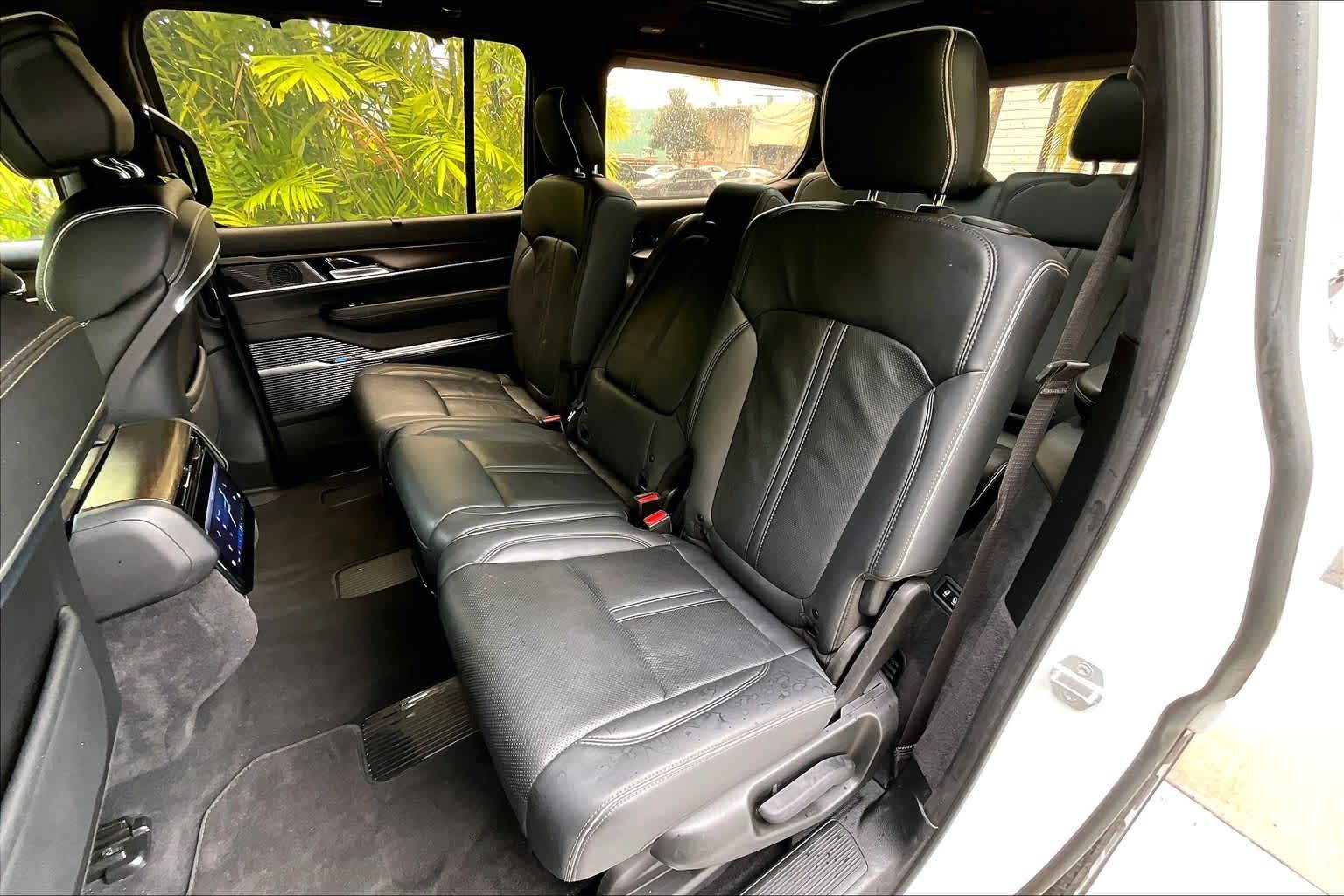 Thumbnail: 2023 Jeep Grand Wagoneer - 30