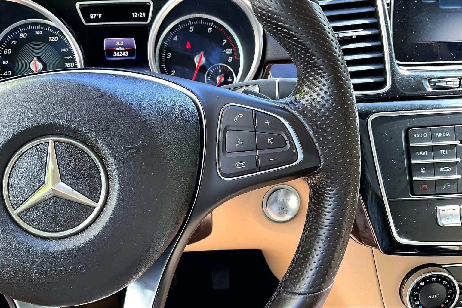 Thumbnail: 2017 Mercedes-Benz GLE - 26