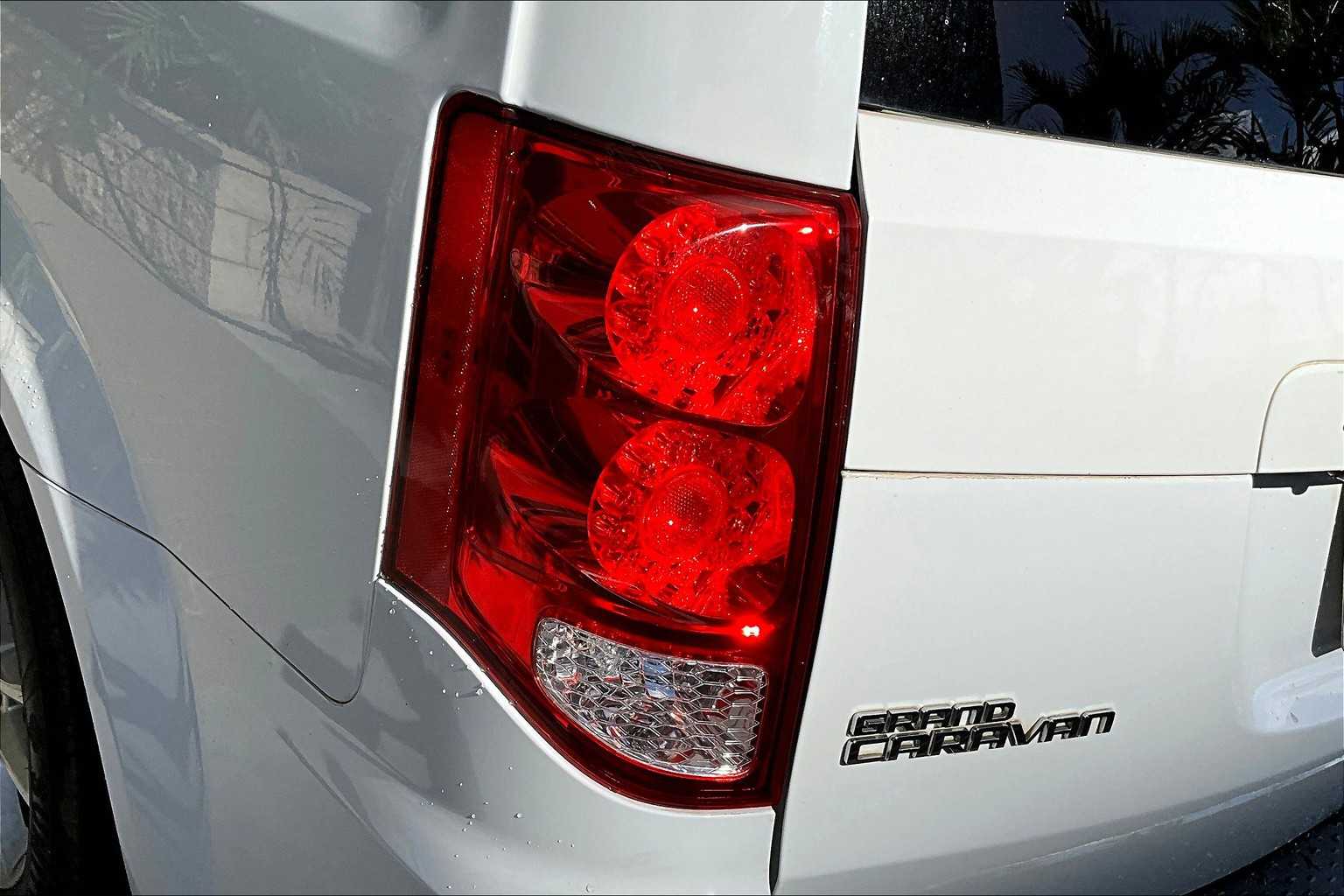 Thumbnail: 2019 Dodge Grand Caravan - 33