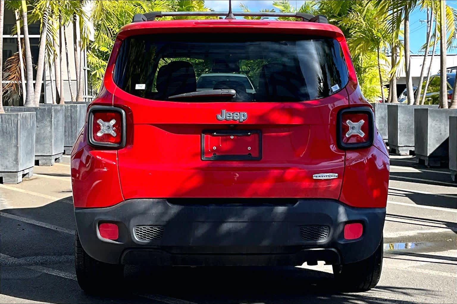 Thumbnail: 2015 Jeep Renegade - 6