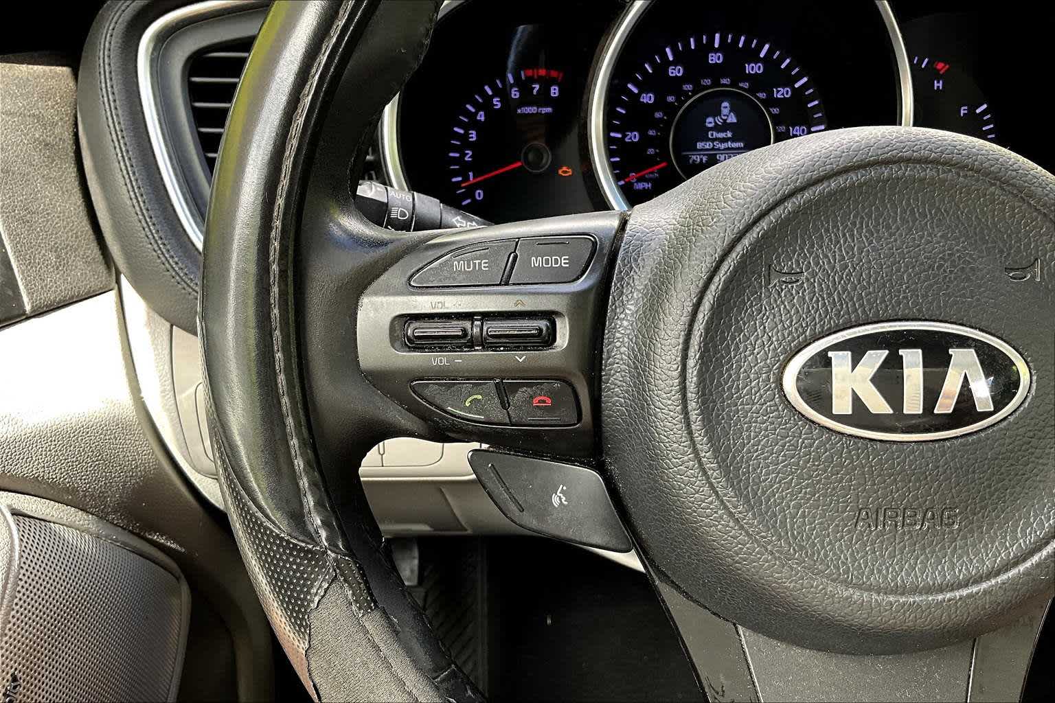 Thumbnail: 2014 Kia Optima - 25