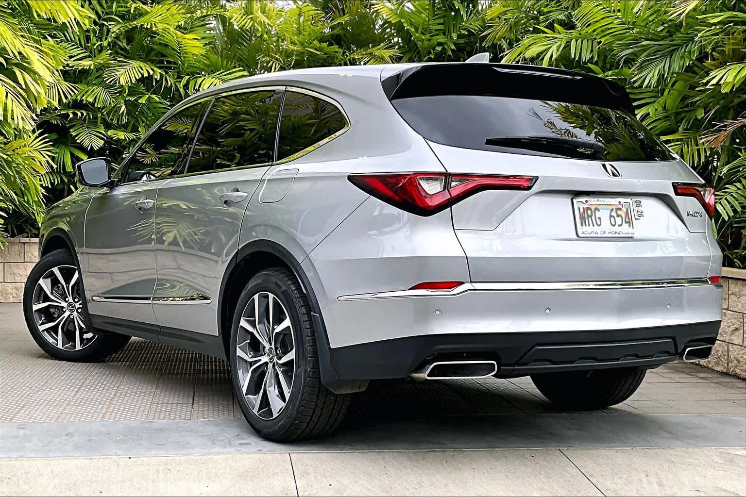 Thumbnail: 2022 Acura MDX - 5