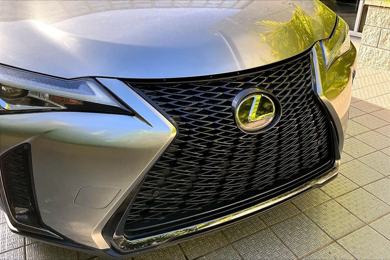 Thumbnail: 2020 Lexus UX - 34