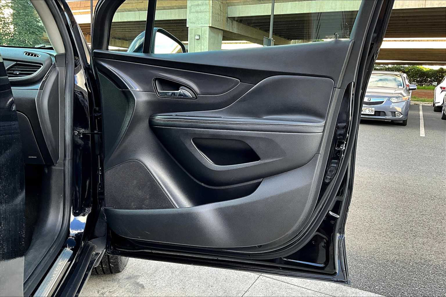 Thumbnail: 2019 Buick Encore - 28