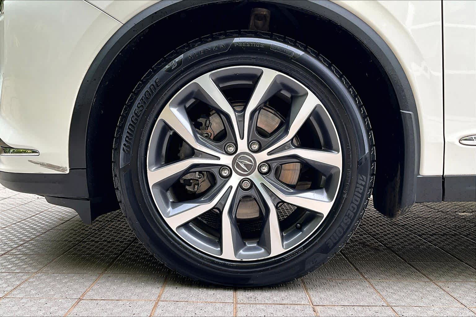 Thumbnail: 2023 Acura MDX - 9