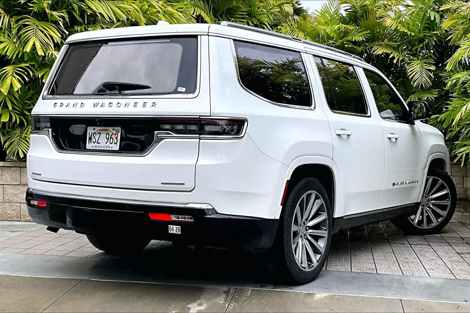 Thumbnail: 2023 Jeep Grand Wagoneer - 23