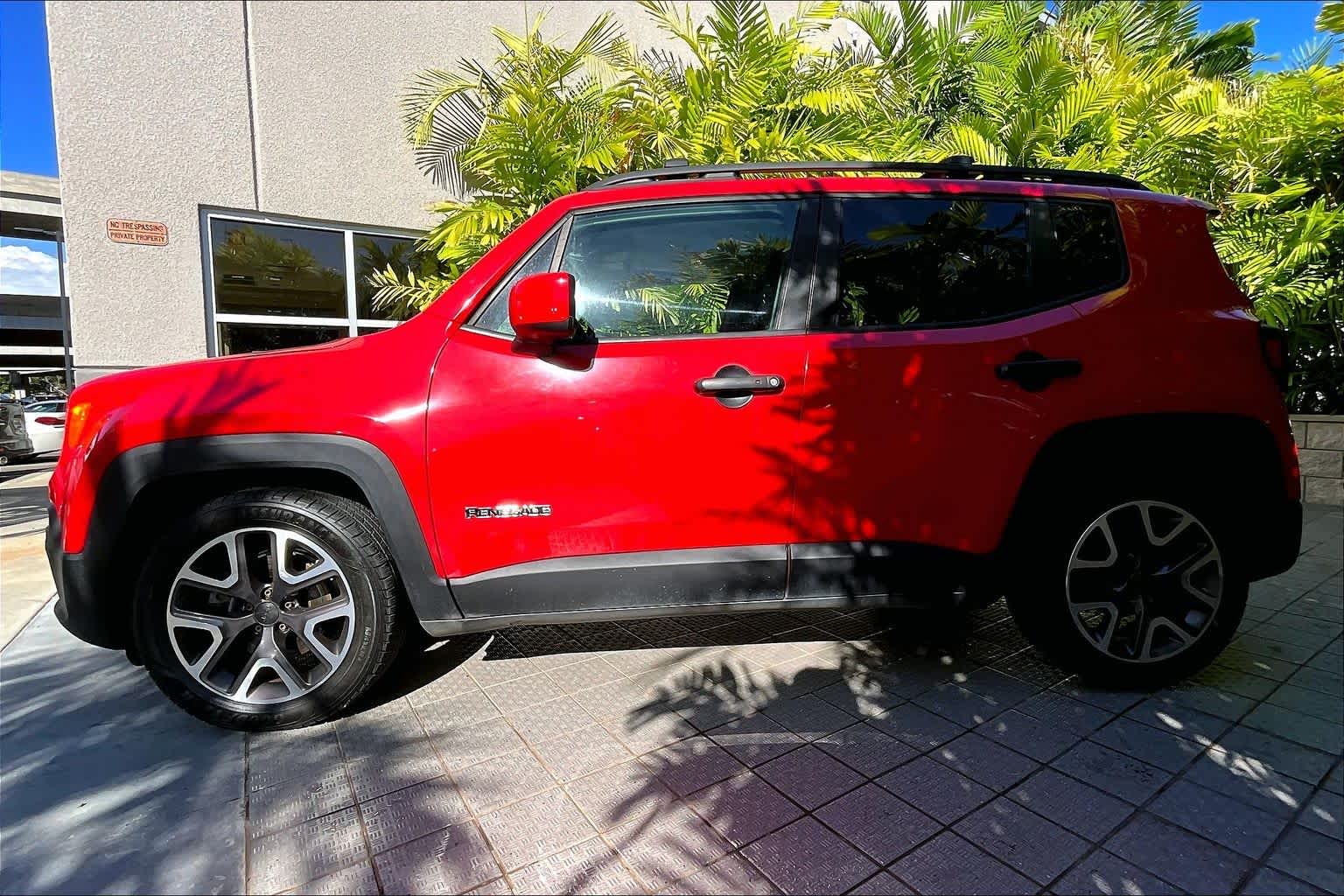 Thumbnail: 2015 Jeep Renegade - 4