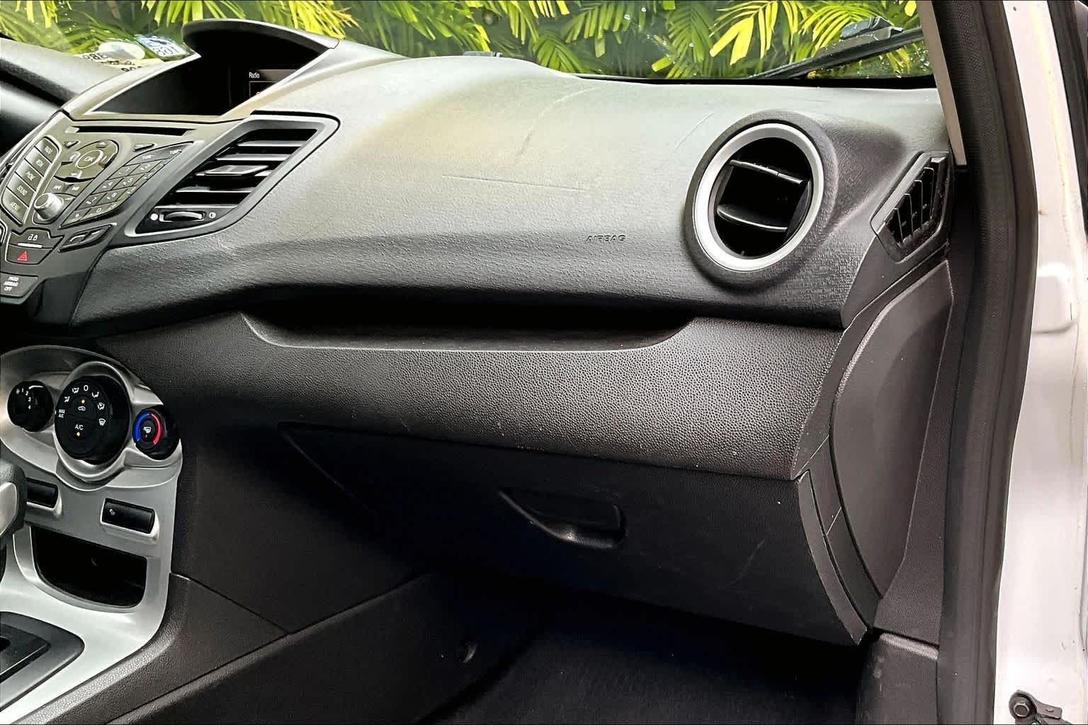 Thumbnail: 2018 Ford Fiesta - 24