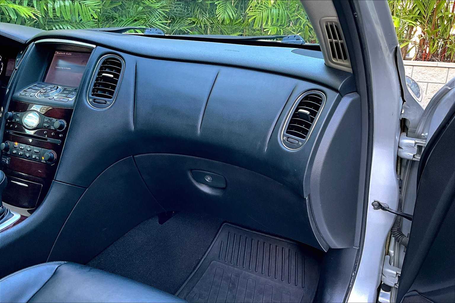 Thumbnail: 2014 INFINITI QX50 - 24