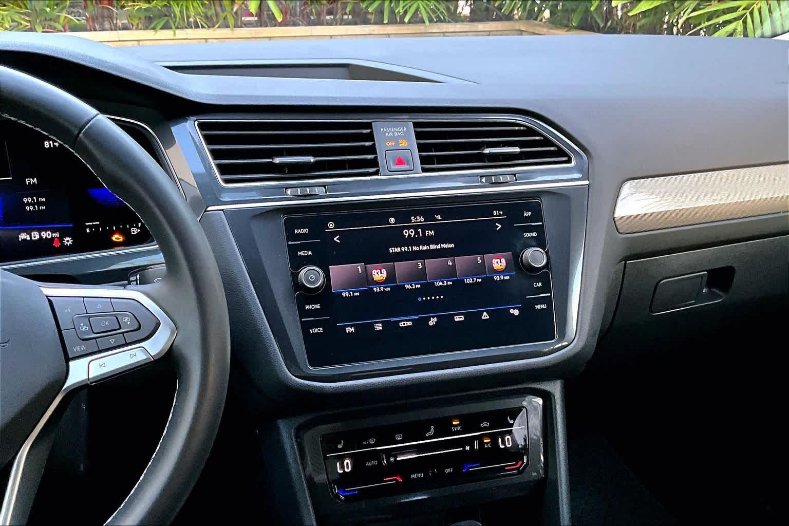 Thumbnail: 2022 Volkswagen Tiguan - 15