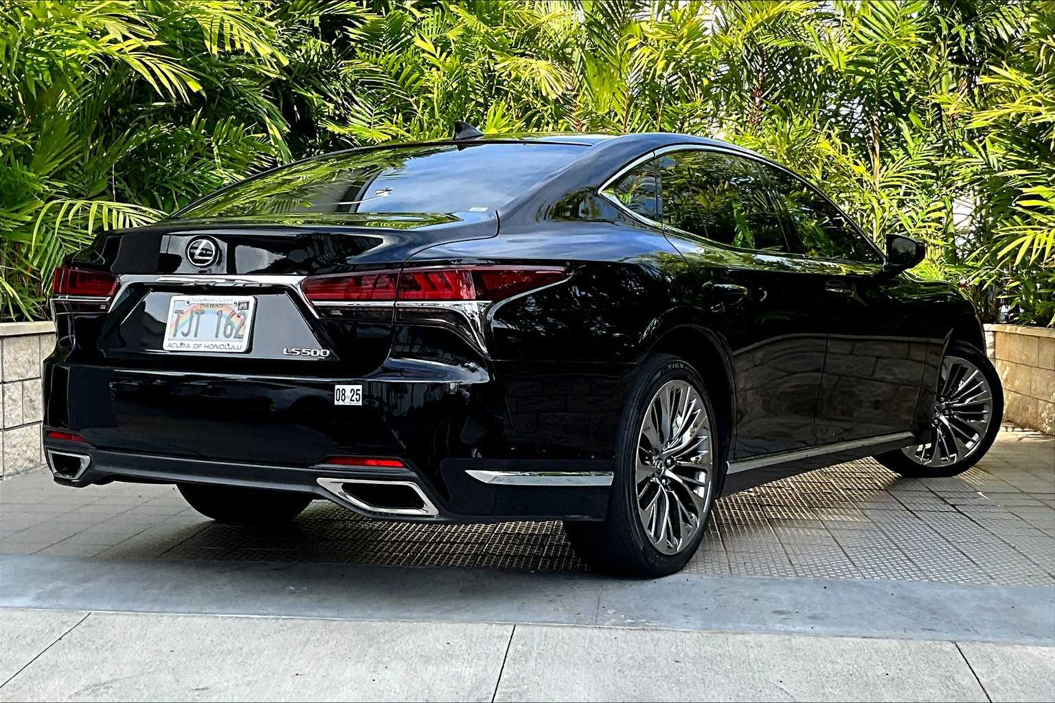 Thumbnail: 2018 Lexus LS - 22