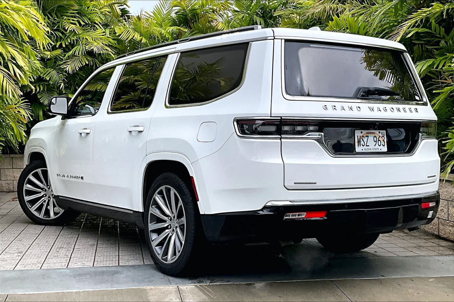 Thumbnail: 2023 Jeep Grand Wagoneer - 5