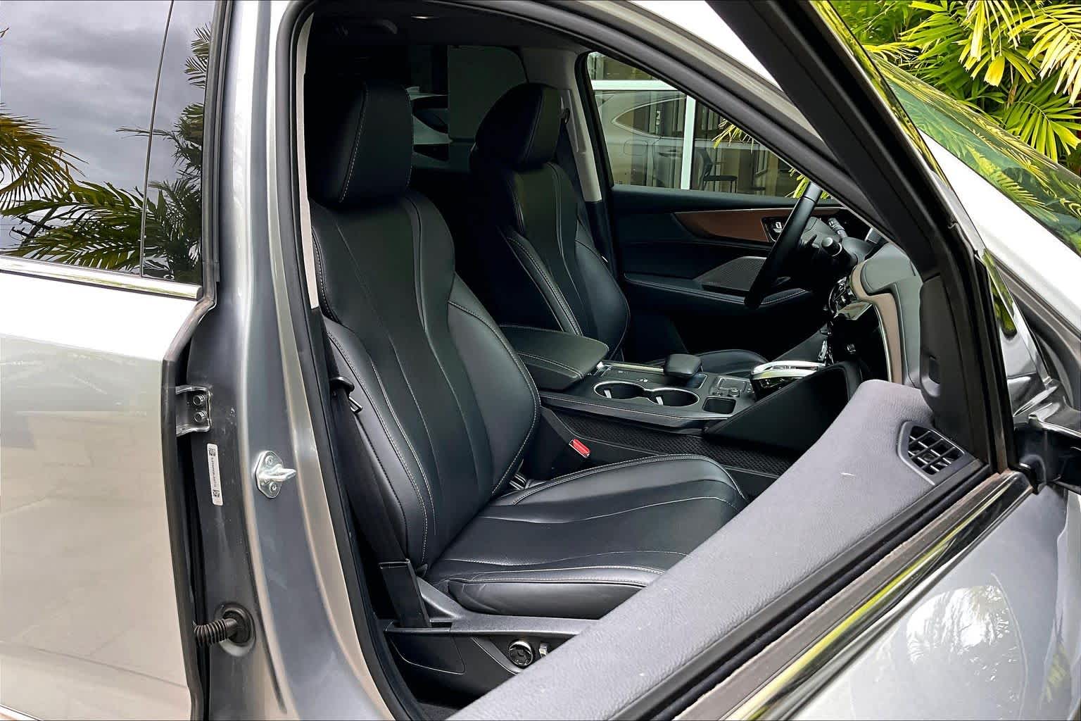 Thumbnail: 2022 Acura MDX - 14