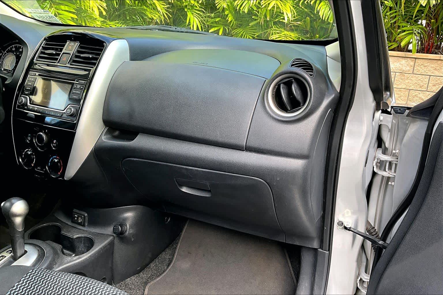 Thumbnail: 2018 Nissan Versa Note - 24