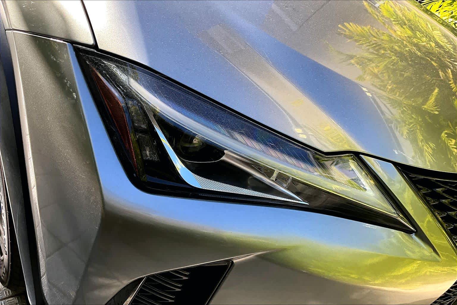 Thumbnail: 2020 Lexus UX - 32