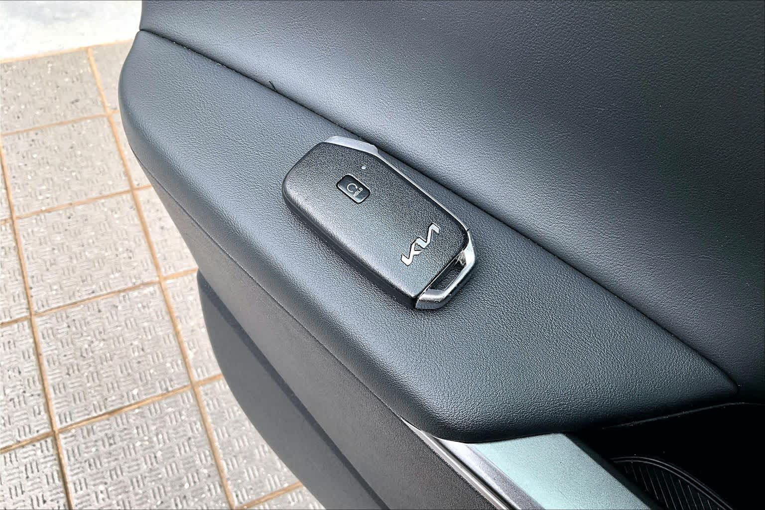 Thumbnail: 2024 Kia EV6 - 20