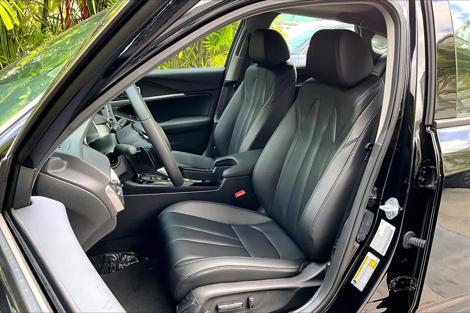 Thumbnail: 2025 Acura Integra - 12