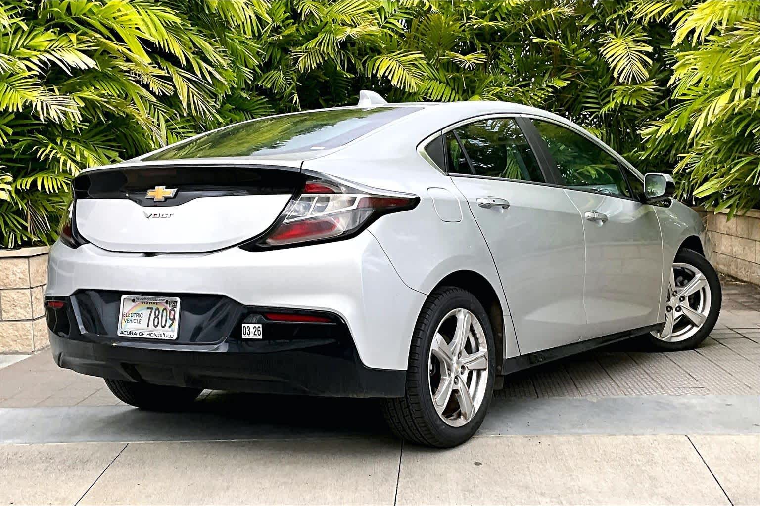 Thumbnail: 2017 Chevrolet Volt - 23