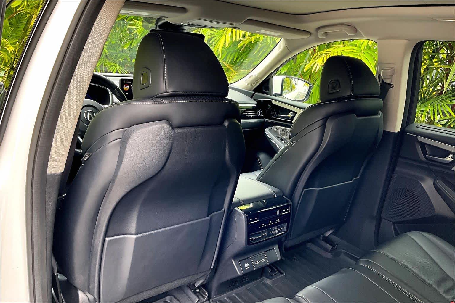 Thumbnail: 2023 Acura MDX - 13