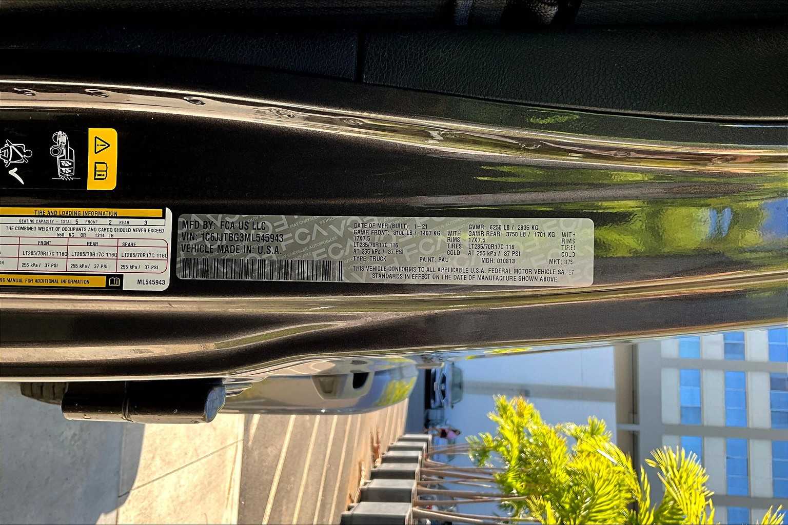 Thumbnail: 2021 Jeep Gladiator - 21