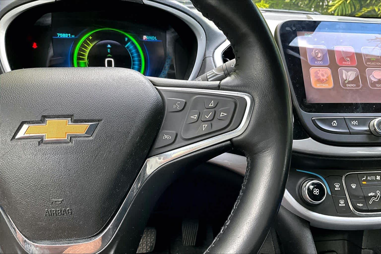 Thumbnail: 2017 Chevrolet Volt - 26