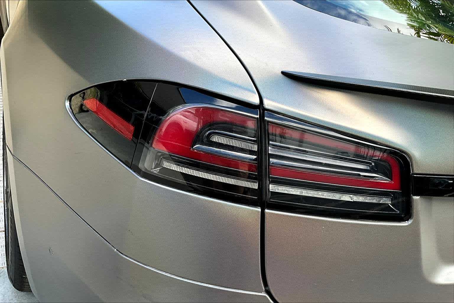 Thumbnail: 2022 Tesla Model S - 33