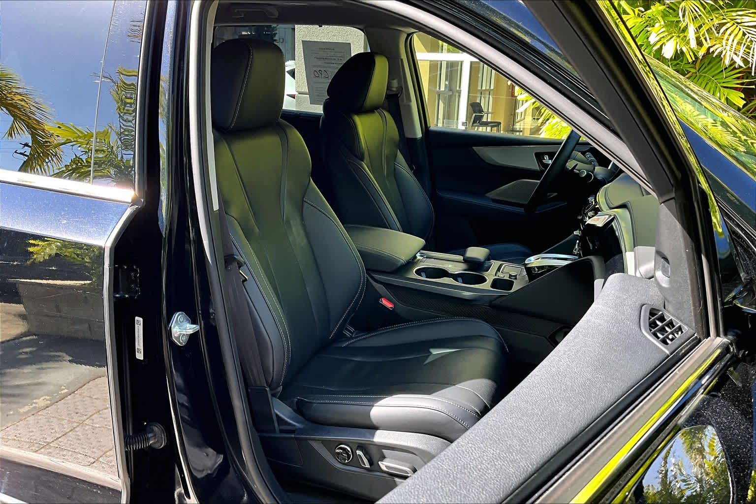 Thumbnail: 2023 Acura MDX - 14