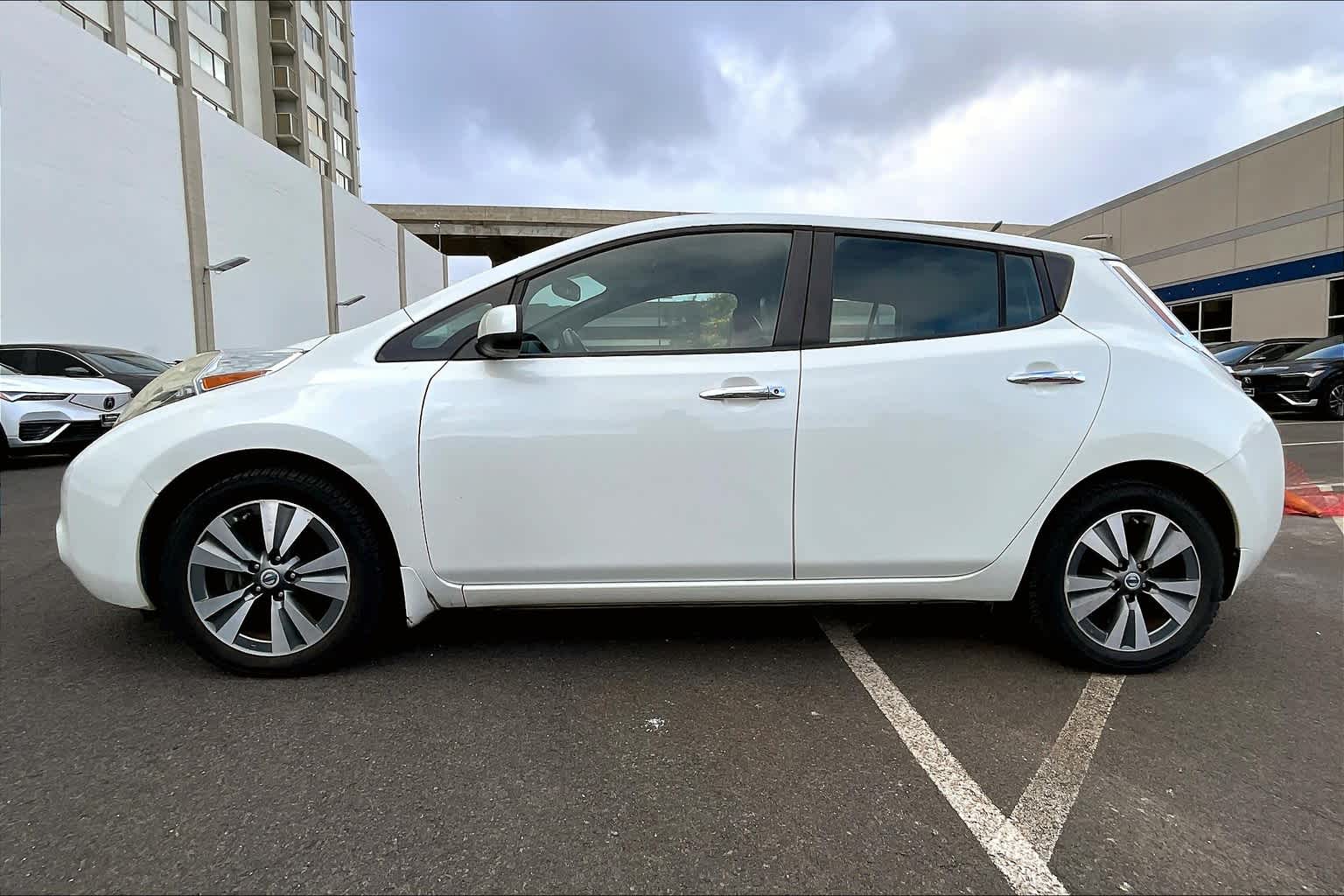 2013 Nissan Leaf SL 3