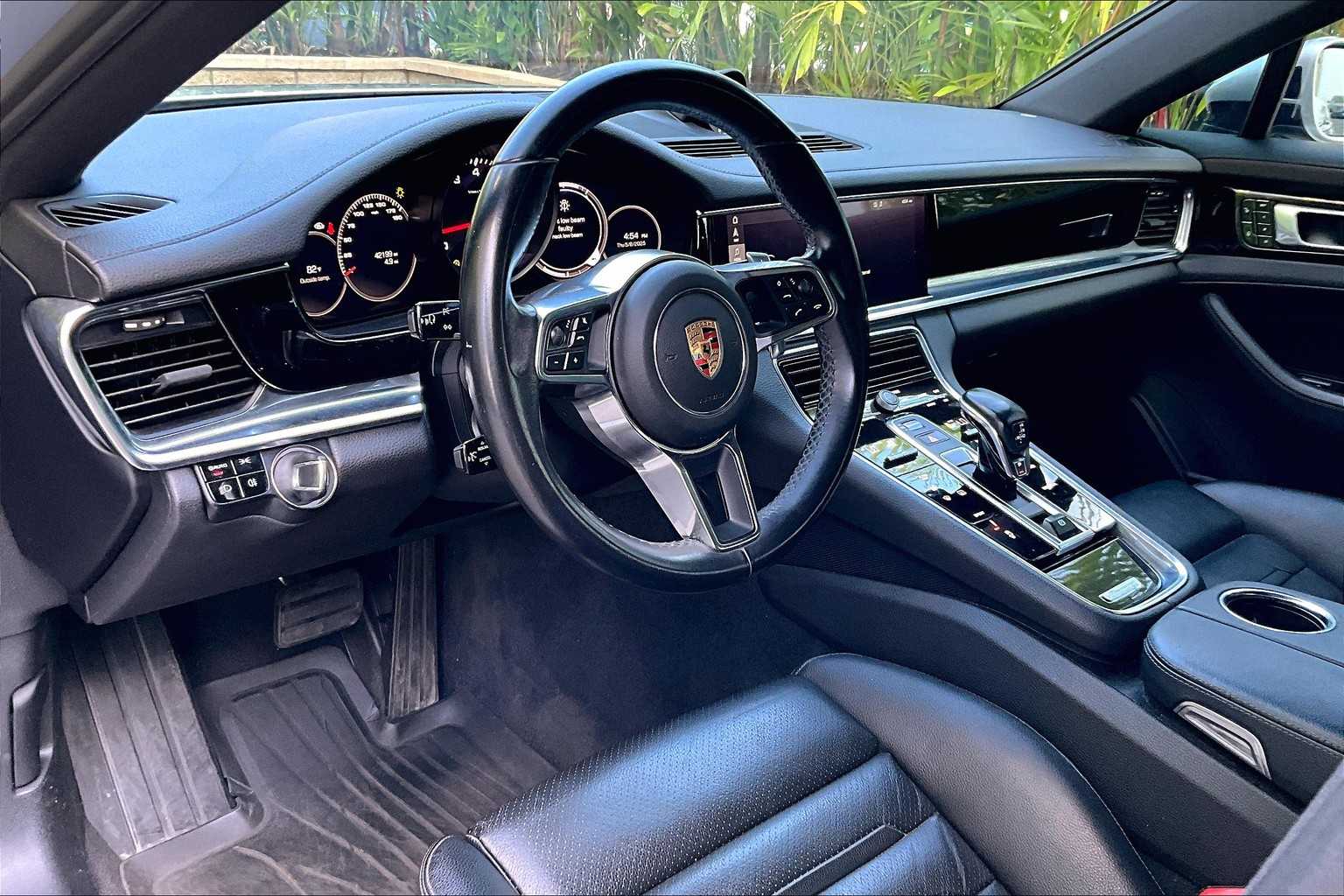 Thumbnail: 2018 Porsche Panamera - 2