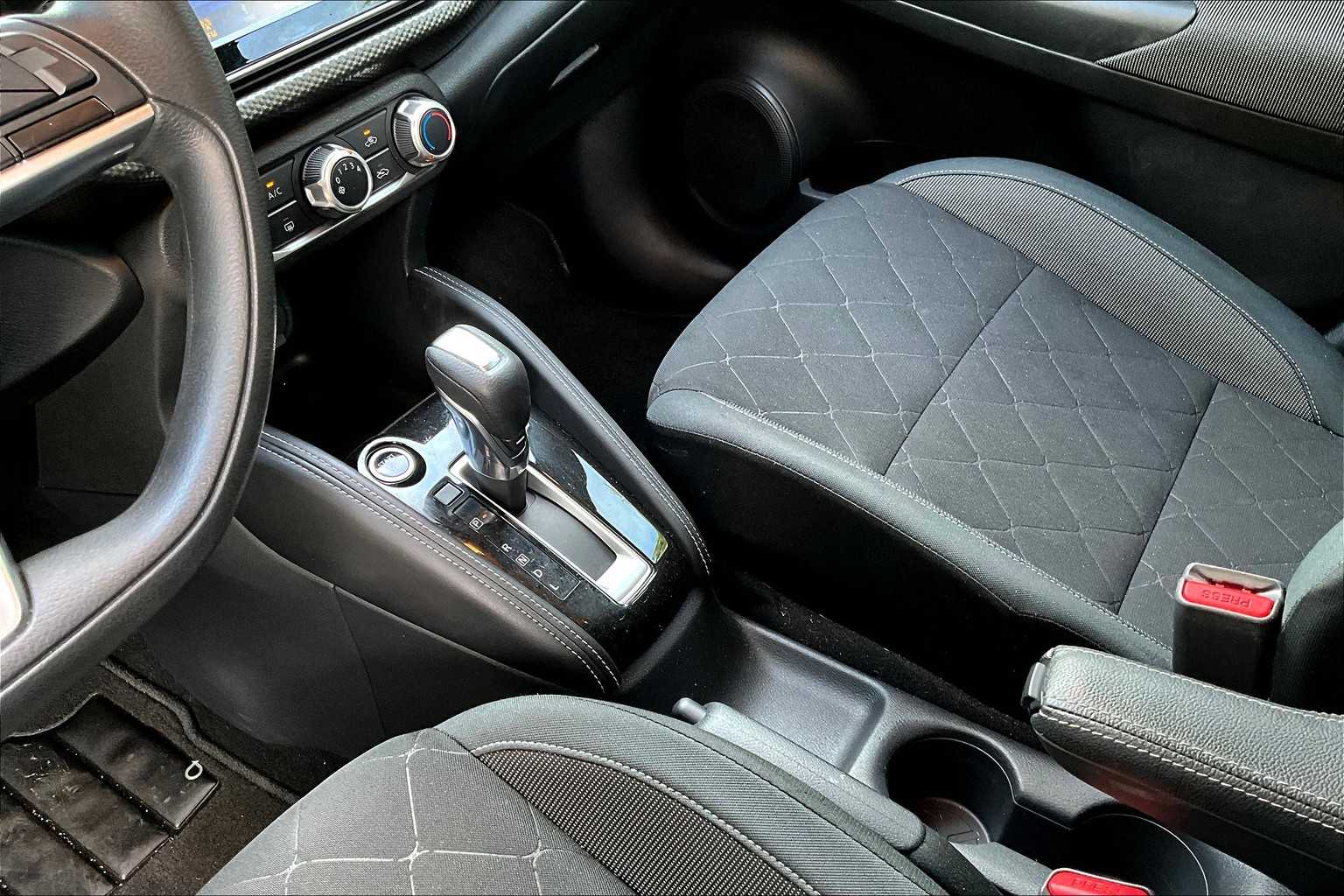 Thumbnail: 2019 Nissan Kicks - 17