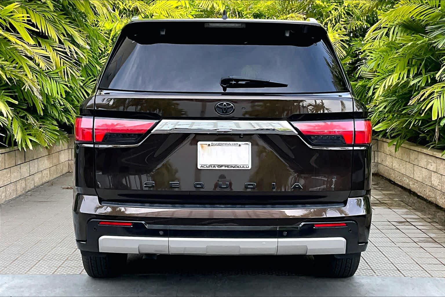 Thumbnail: 2024 Toyota Sequoia - 6