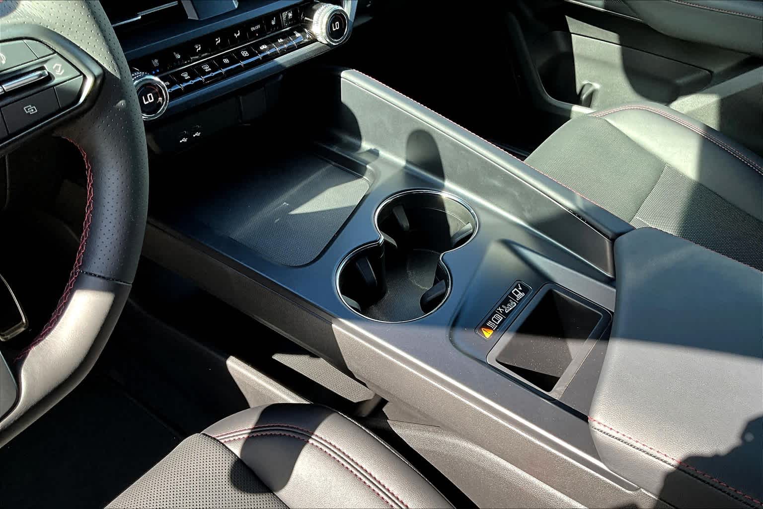 Thumbnail: 2024 Acura ZDX - 18
