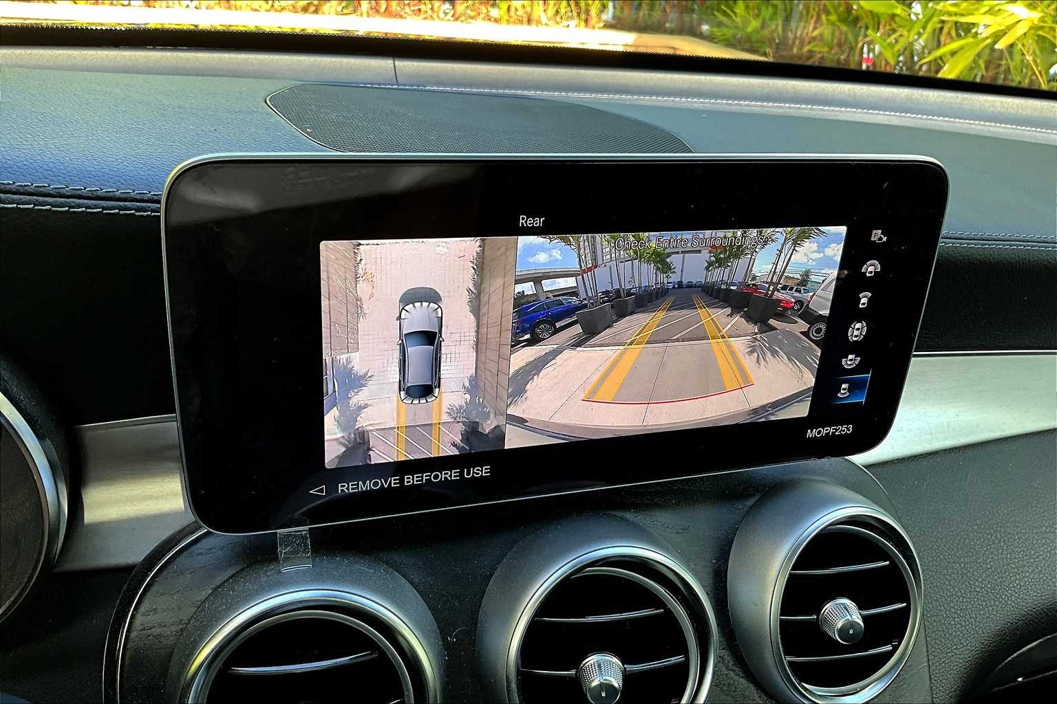 Thumbnail: 2023 Mercedes-Benz GLC - 27