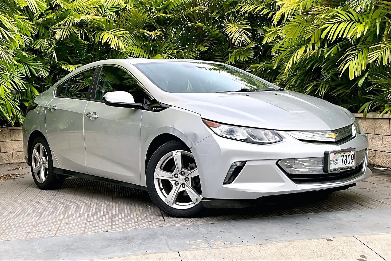 Thumbnail: 2017 Chevrolet Volt - 22