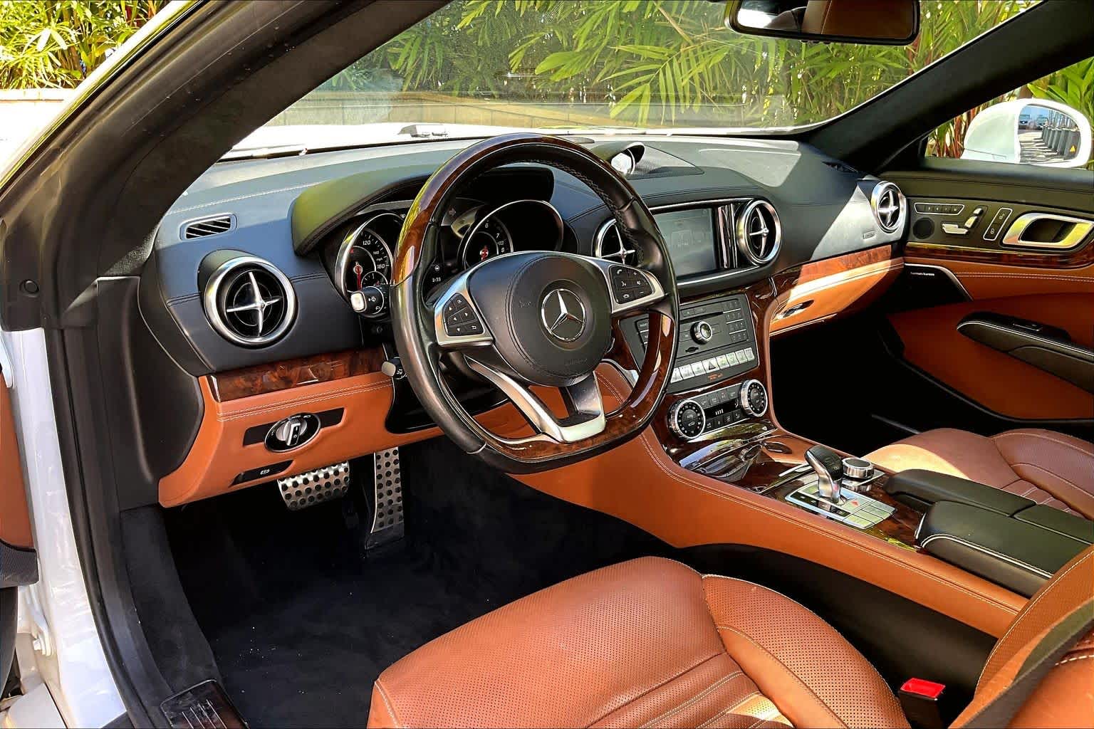 Thumbnail: 2017 Mercedes-Benz SL-Class - 3