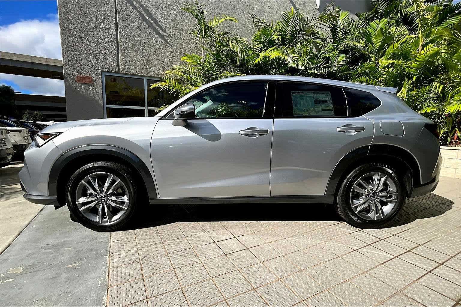 Thumbnail: 2025 Acura ADX - 4