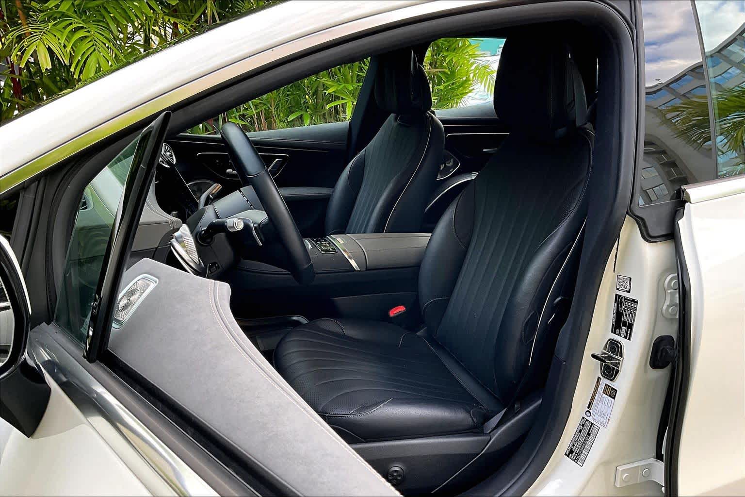 Thumbnail: 2022 Mercedes-Benz EQS - 12