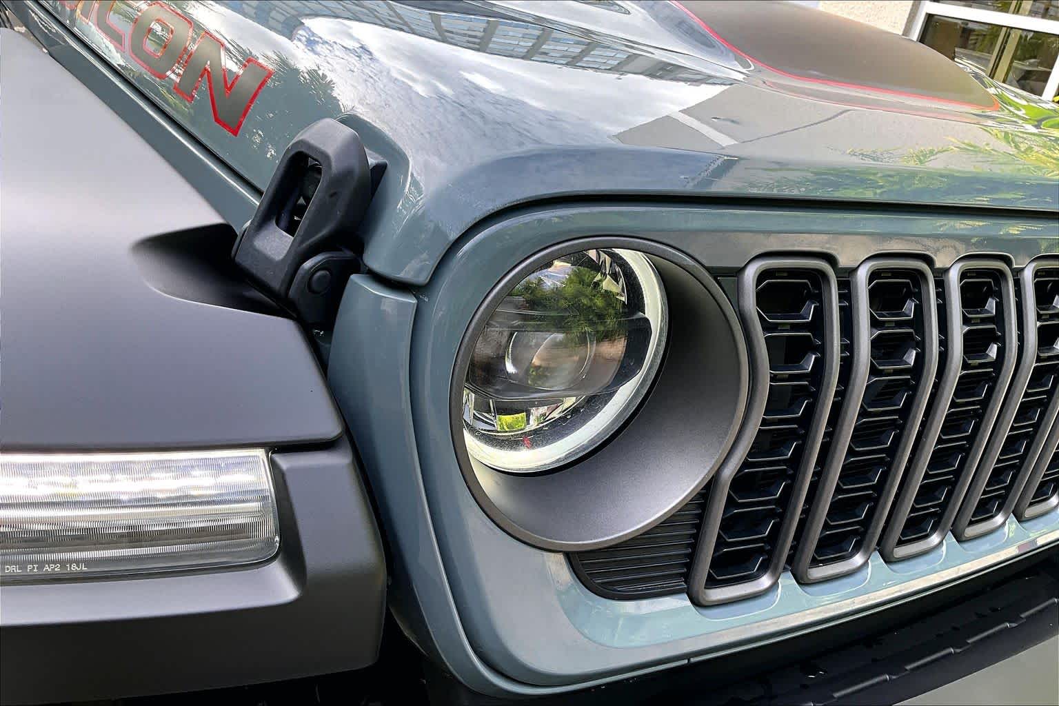 Thumbnail: 2024 Jeep Wrangler - 31