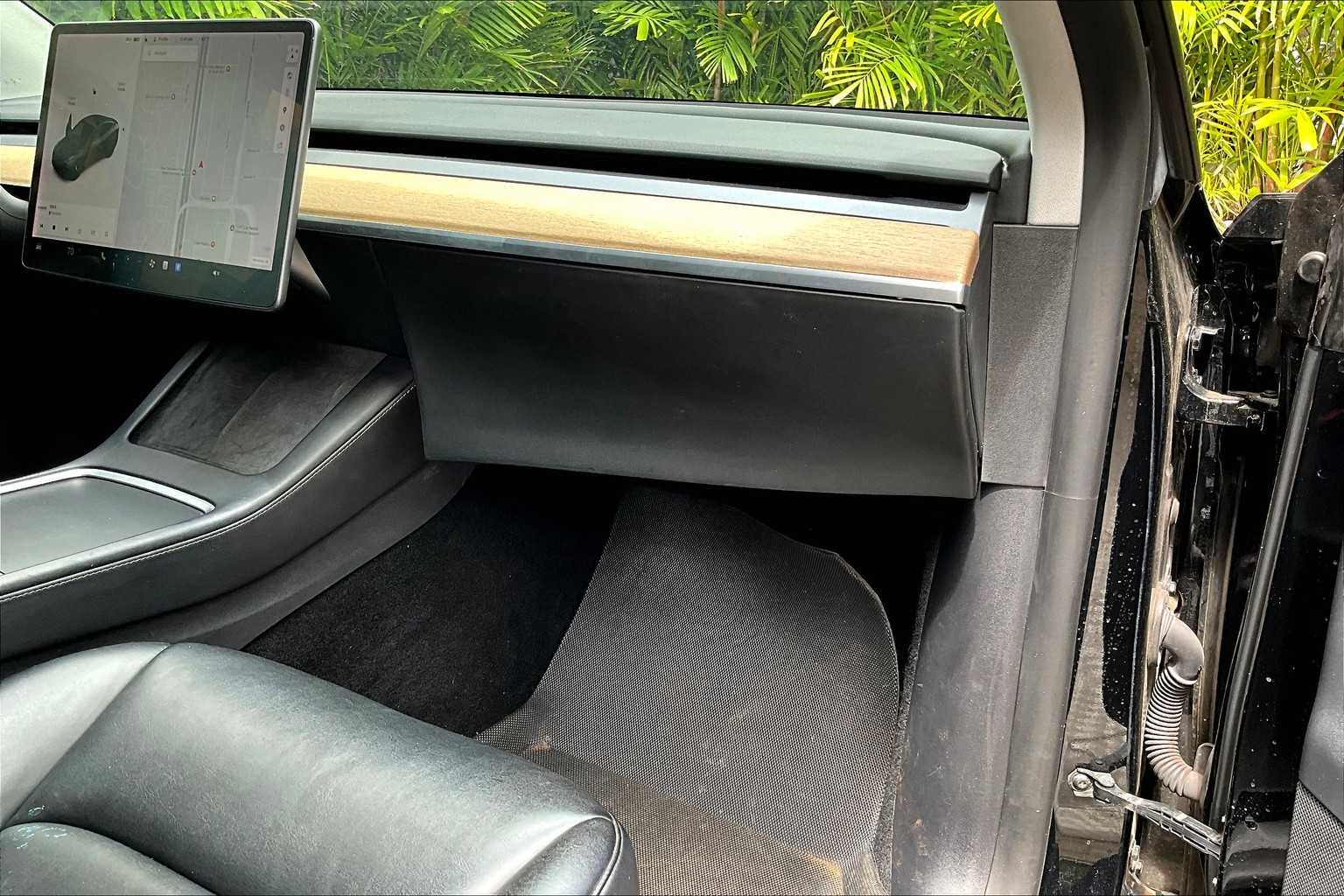 Thumbnail: 2021 Tesla Model Y - 24