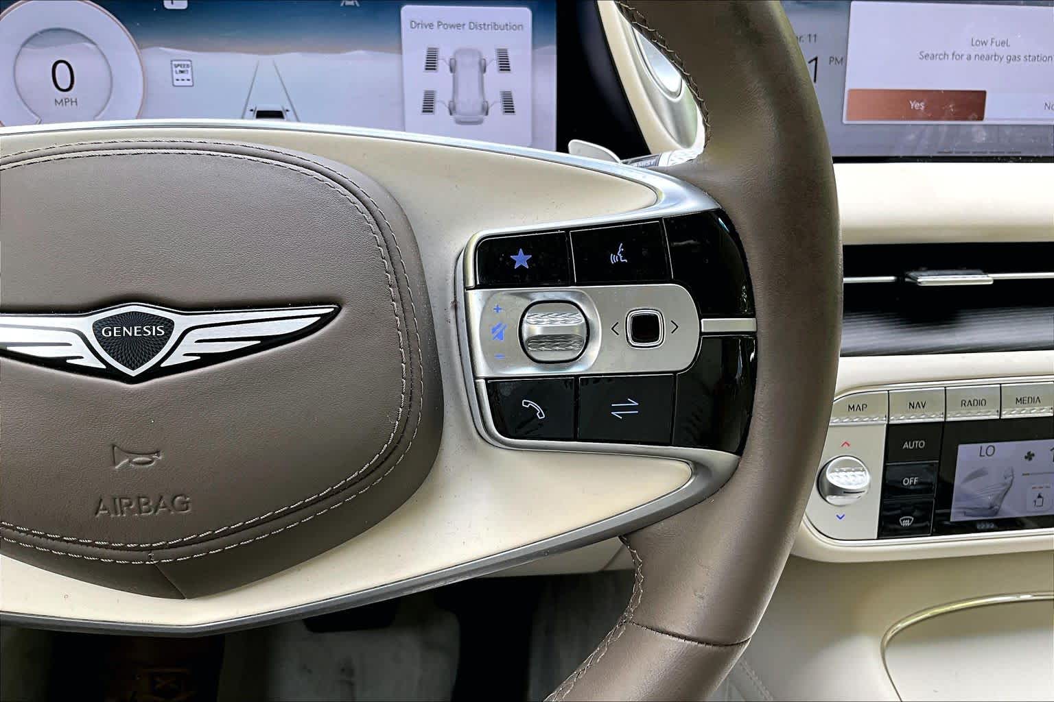 Thumbnail: 2023 Genesis G90 - 26