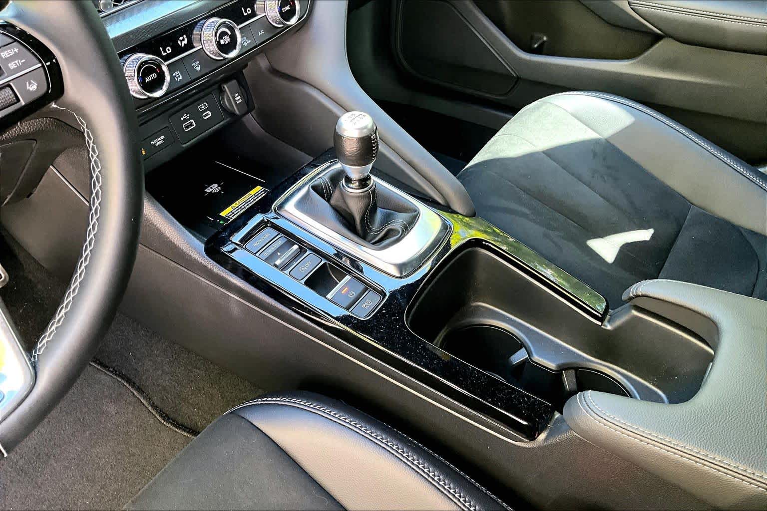 Thumbnail: 2025 Acura Integra - 17