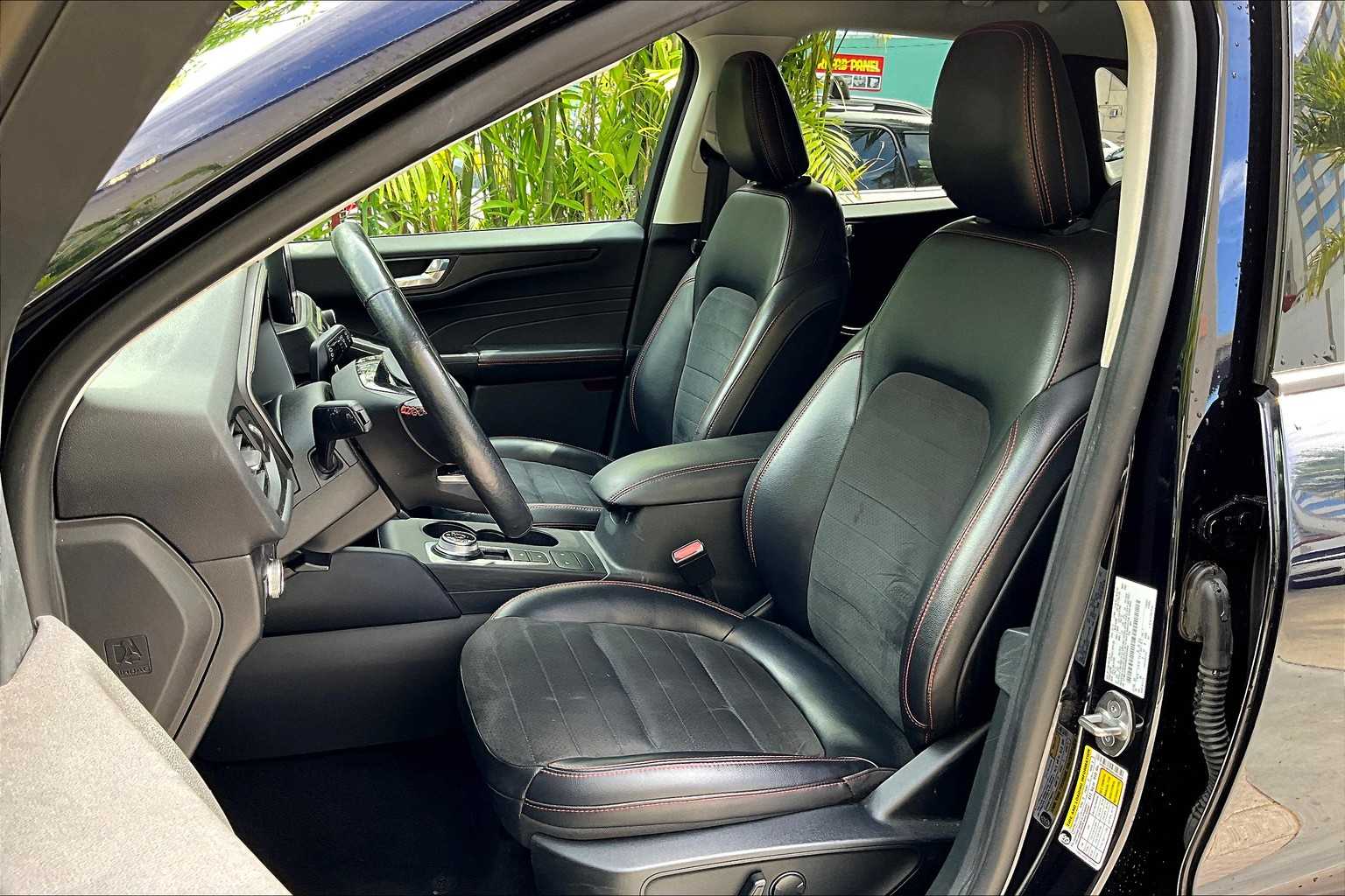 Thumbnail: 2021 Ford Escape - 12