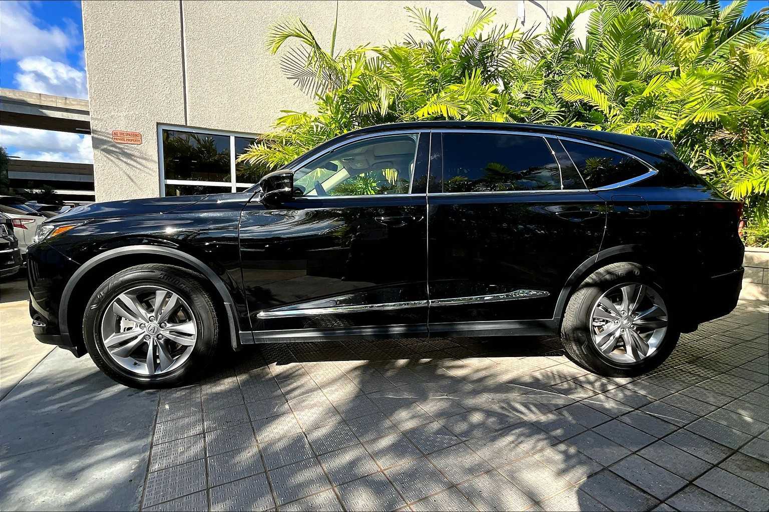 2024 Acura MDX SH-AWD photo 2