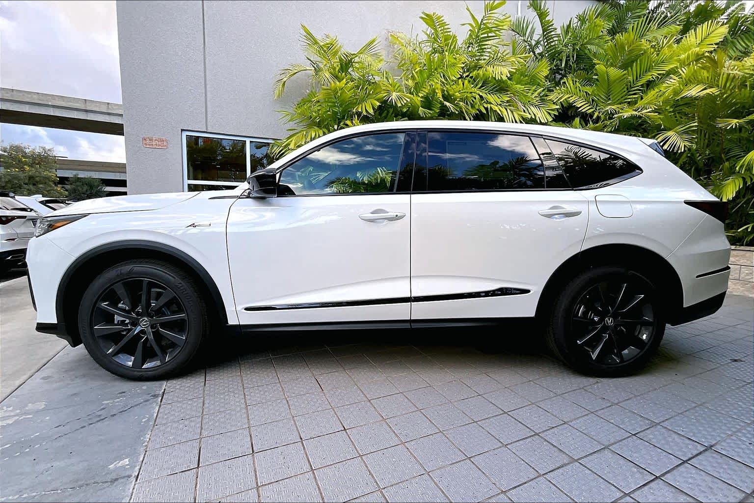 Thumbnail: 2026 Acura MDX - 4