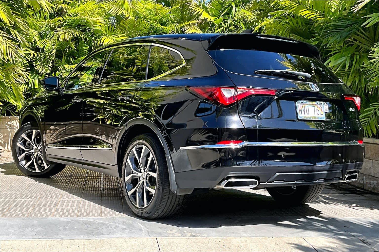 Thumbnail: 2023 Acura MDX - 5