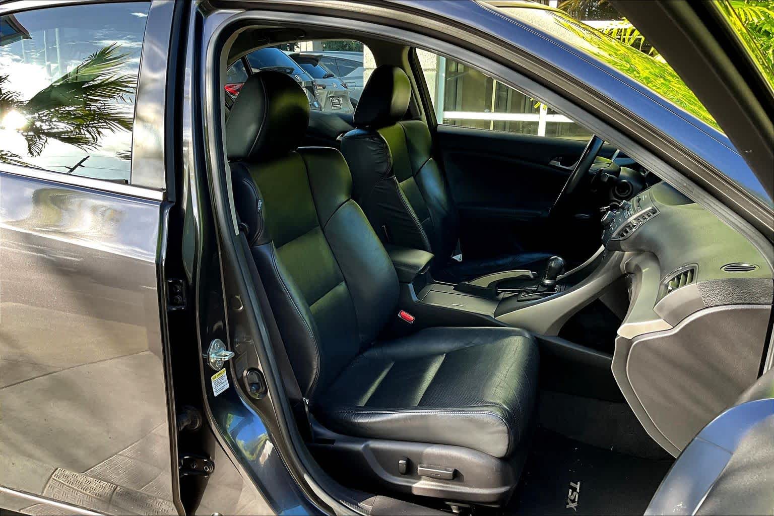 Thumbnail: 2010 Acura TSX - 14